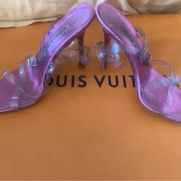 Pink Manolo heels - Picture 1 of 3